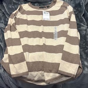 Women’s sweater
